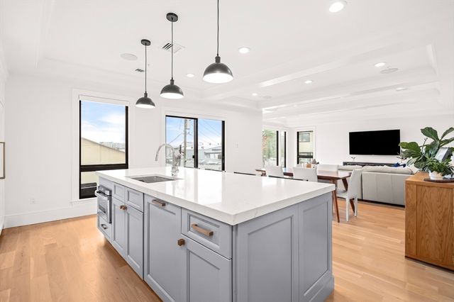 377 W 1st St 3, Boston, MA 02127