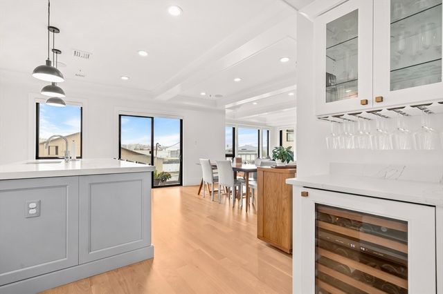 377 W 1st St 3, Boston, MA 02127