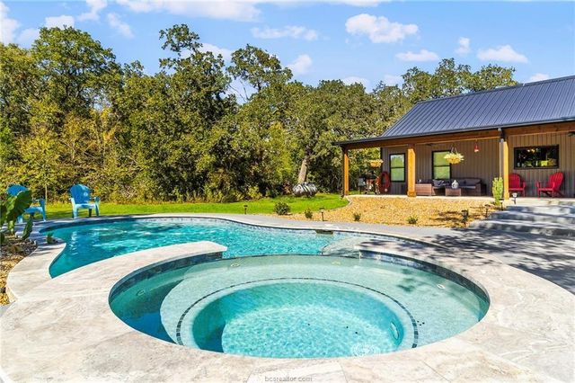 7196 S County Road 458, Normangee, TX 77871