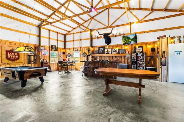 7196 S County Road 458, Normangee, TX 77871