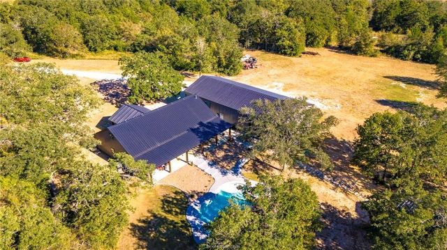7196 S County Road 458, Normangee, TX 77871