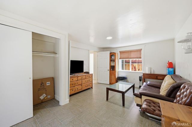 1135 Naples Street, San Francisco, CA 94112