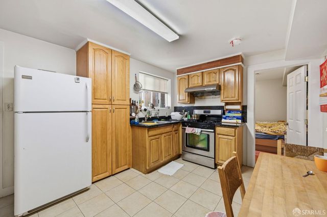 1135 Naples Street, San Francisco, CA 94112