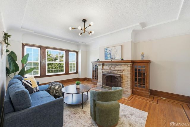 1135 Naples Street, San Francisco, CA 94112