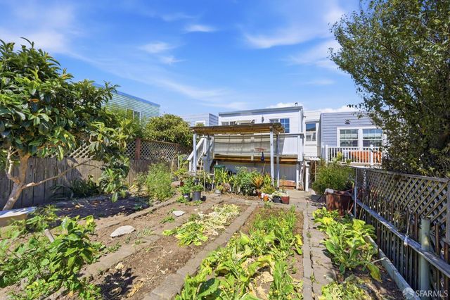 1135 Naples Street, San Francisco, CA 94112