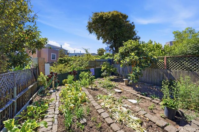 1135 Naples Street, San Francisco, CA 94112
