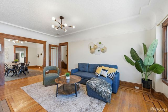 1135 Naples Street, San Francisco, CA 94112