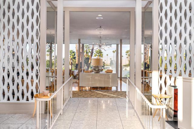 80 Lakeview Drive, Palm Springs, CA 92264
