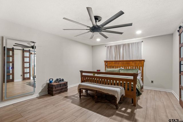 310 Windridge, Palestine, TX 75801