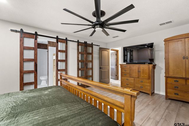 310 Windridge, Palestine, TX 75801