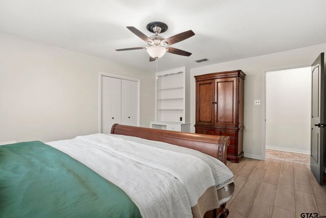 310 Windridge, Palestine, TX 75801