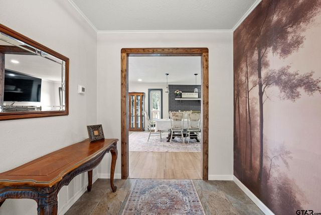 310 Windridge, Palestine, TX 75801