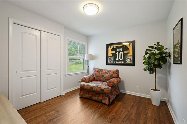 10004 Holly Street, Kansas City, MO 64114