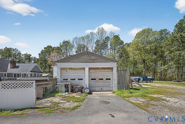 13300 Bradley Bridge Rd, Chester, VA 23831