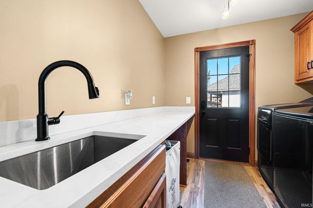 6810 Hawksnest Trail, Fort Wayne, IN 46835