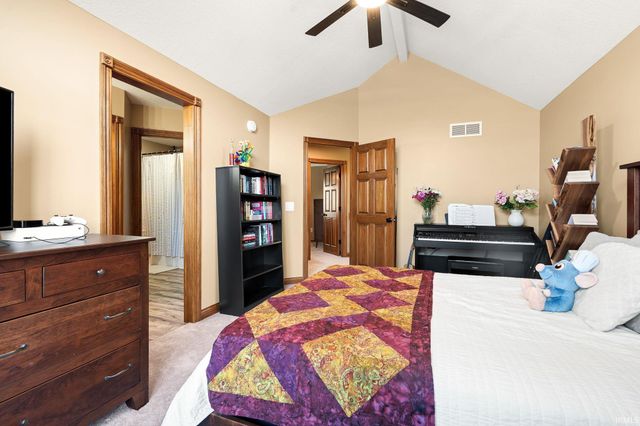 6810 Hawksnest Trail, Fort Wayne, IN 46835