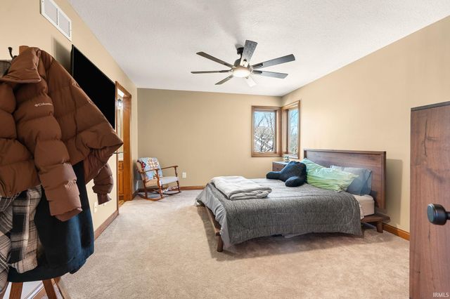 6810 Hawksnest Trail, Fort Wayne, IN 46835