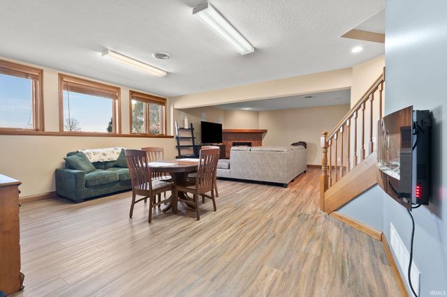 6810 Hawksnest Trail, Fort Wayne, IN 46835