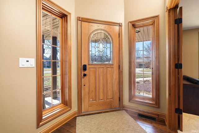 6810 Hawksnest Trail, Fort Wayne, IN 46835