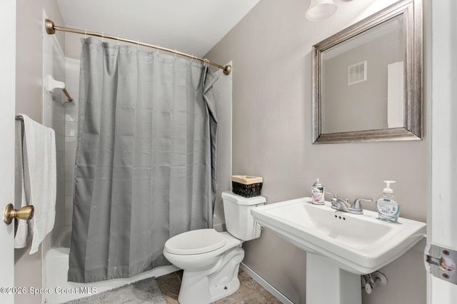 4920 Lake Waterford Way 209-2, Melbourne, FL 32901