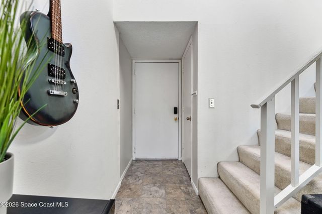 4920 Lake Waterford Way 209-2, Melbourne, FL 32901