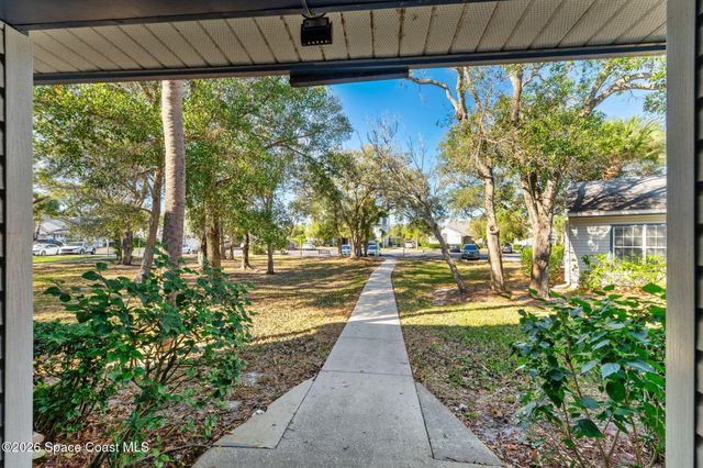 4920 Lake Waterford Way 209-2, Melbourne, FL 32901