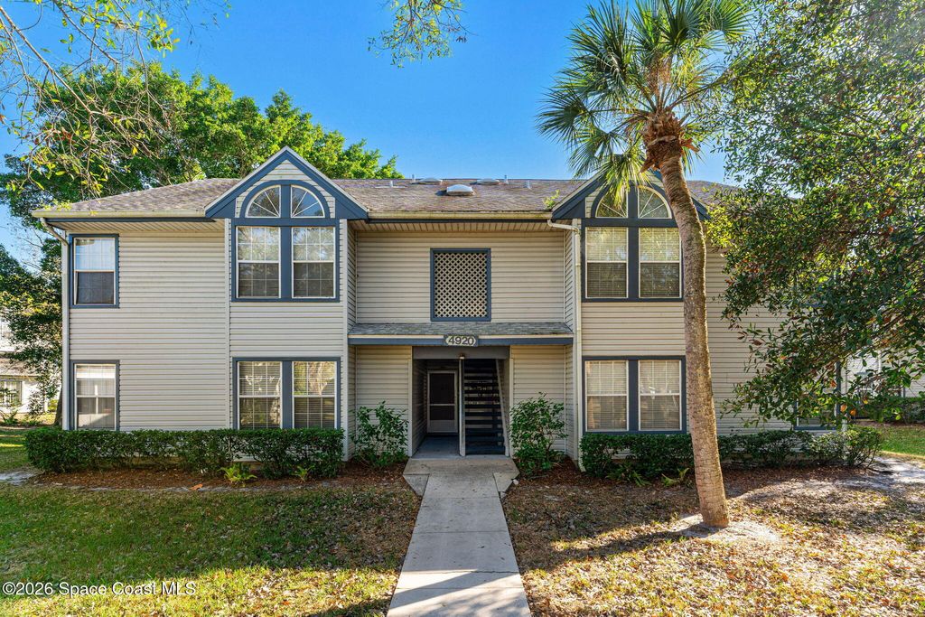 4920 Lake Waterford Way 209-2, Melbourne, FL 32901