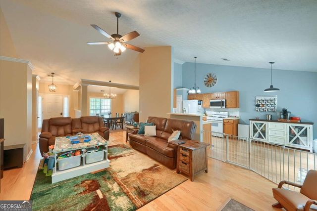 18 Mountain Court, Dallas, GA 30132