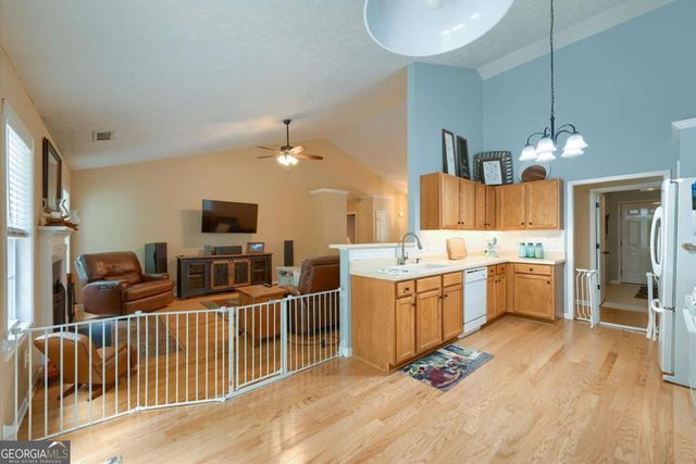 18 Mountain Court, Dallas, GA 30132