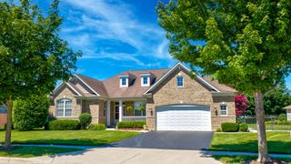 2520 Wall Street, Mchenry, IL 60051