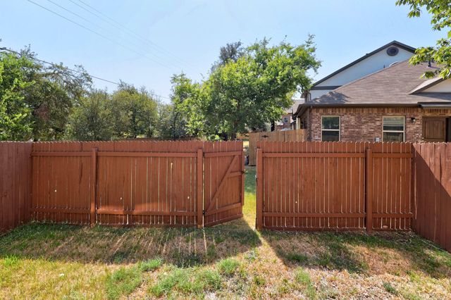 2304 S Lakeline BLVD 563, Cedar Park, TX 78613