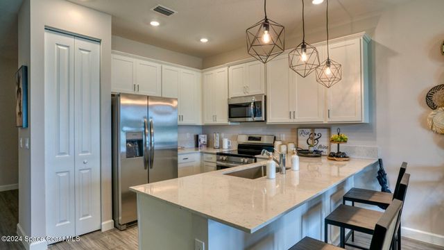1601 Miraflores Trail NW, Palm Bay, FL 32907