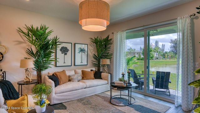 1601 Miraflores Trail NW, Palm Bay, FL 32907