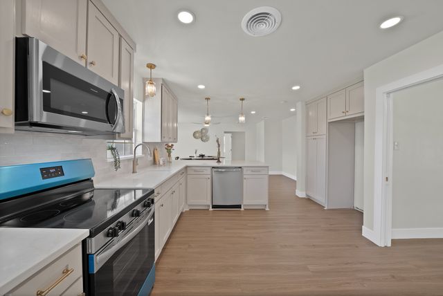 1618 Comanche Trail, Garland, TX 75043