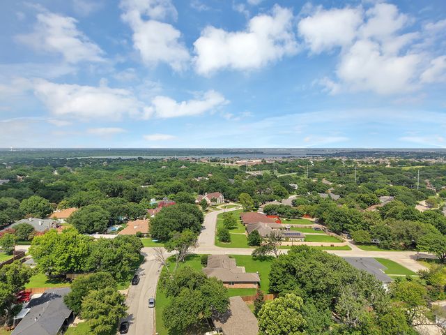 1618 Comanche Trail, Garland, TX 75043