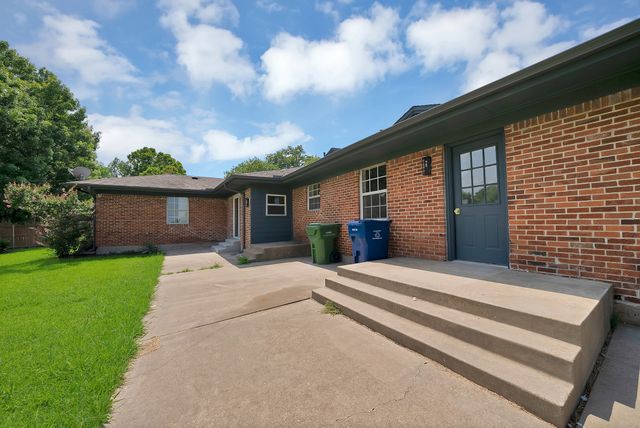 1618 Comanche Trail, Garland, TX 75043
