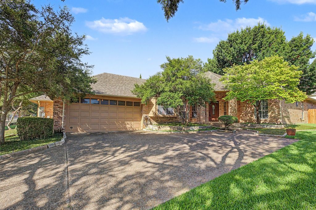 1807 Lakeshore Court, Mckinney, TX 75072