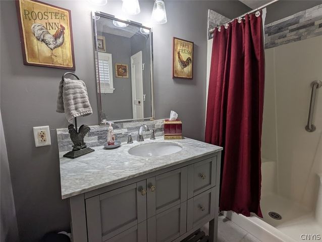 106 27th Avenue, Vienna, NY 13157