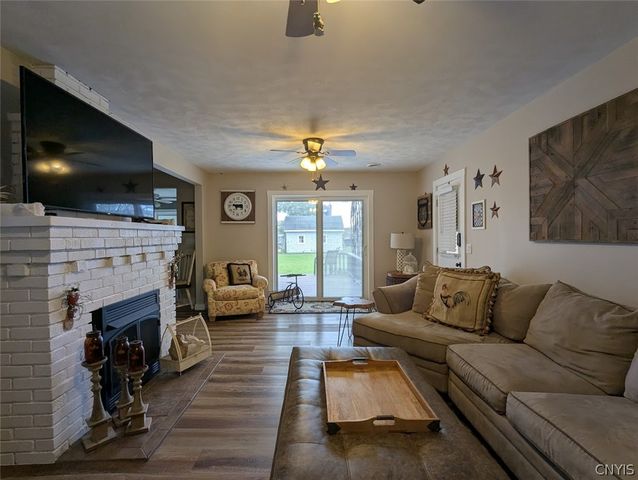 106 27th Avenue, Vienna, NY 13157