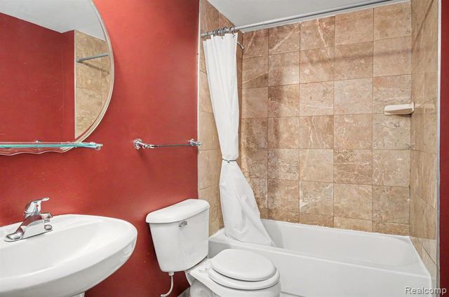 98 Northbound Gratiot Avenue 12, Mount Clemens, MI 48043