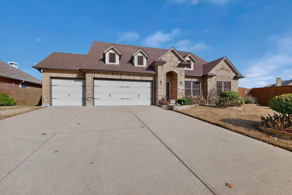 3020 Glenoaks Drive, Royse City, TX 75189