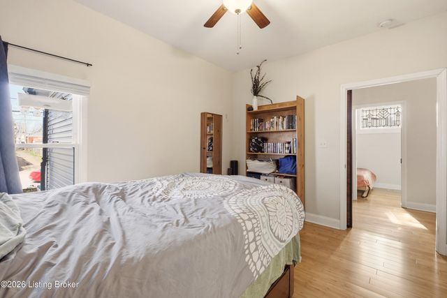 1030 E Oak St, Louisville, KY 40204