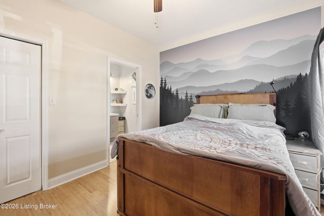 1030 E Oak St, Louisville, KY 40204