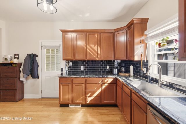 1030 E Oak St, Louisville, KY 40204