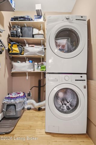 1030 E Oak St, Louisville, KY 40204