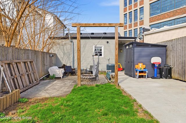 1030 E Oak St, Louisville, KY 40204