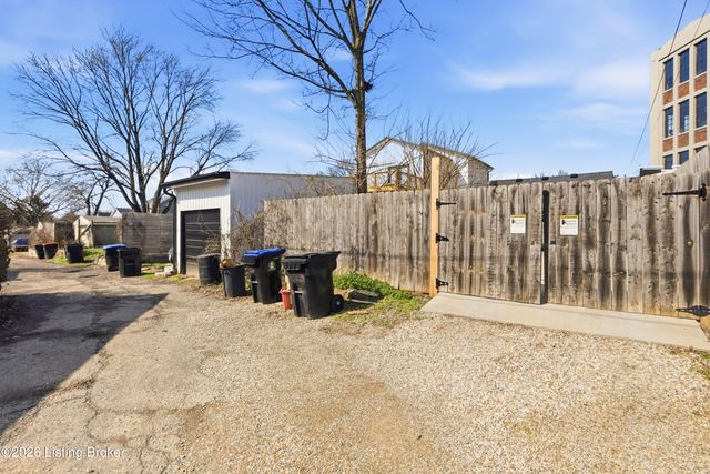 1030 E Oak St, Louisville, KY 40204