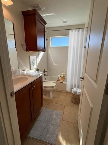 1601 Miriam Ave 210, Austin, TX 78702