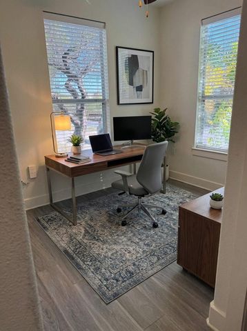 1601 Miriam Ave 210, Austin, TX 78702