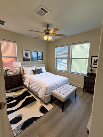 1601 Miriam Ave 210, Austin, TX 78702